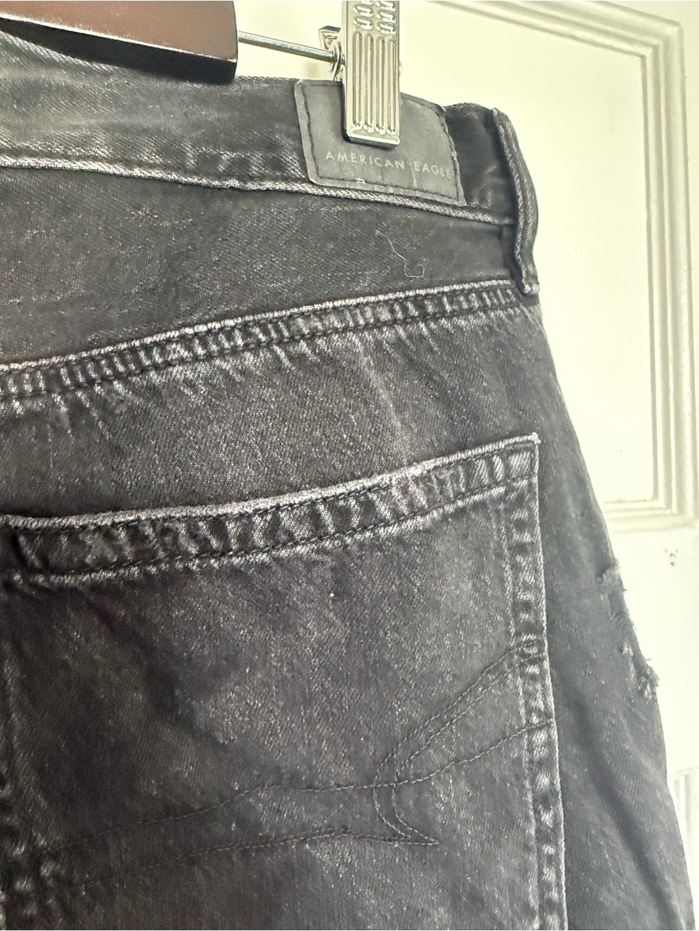 American Eagle Outfitters 90’s Boyfriend Black Distressed Denim Jean Shorts Sz 8 - Picture 13 of 15